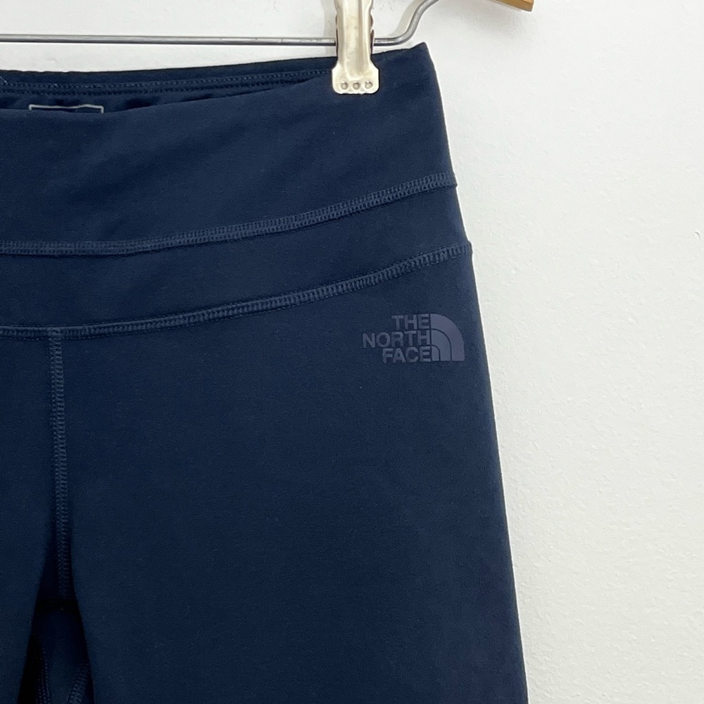 The North Face FlashDry Cropped Leggings Women’s Small Navy Athletic Capri EUC - Picture 4 of 8